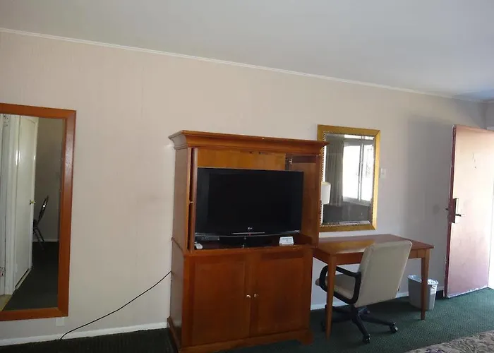 Mahopac Motels