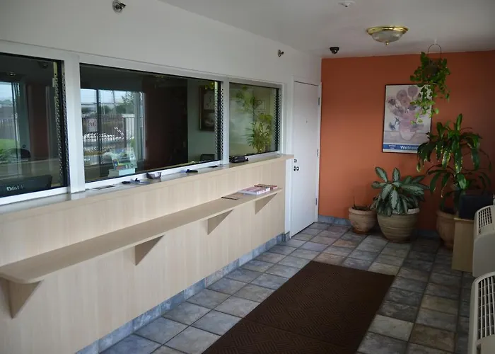 Cordova Motels