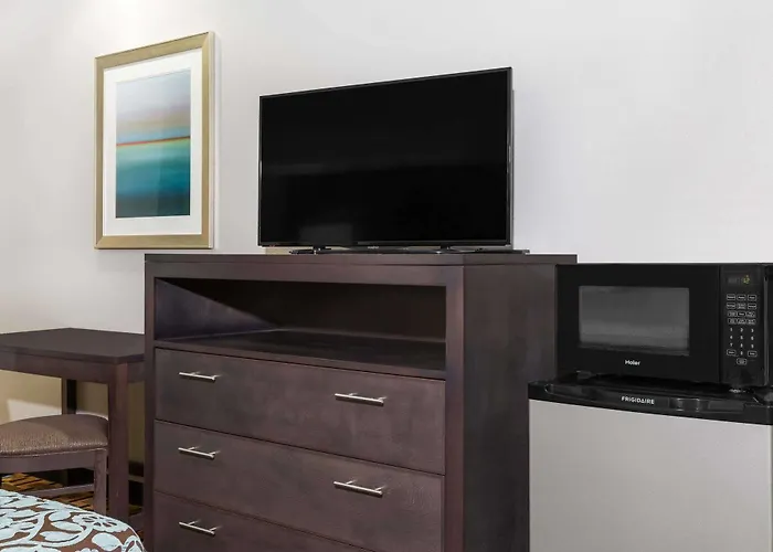 Madisonville Dog Friendly Hotels