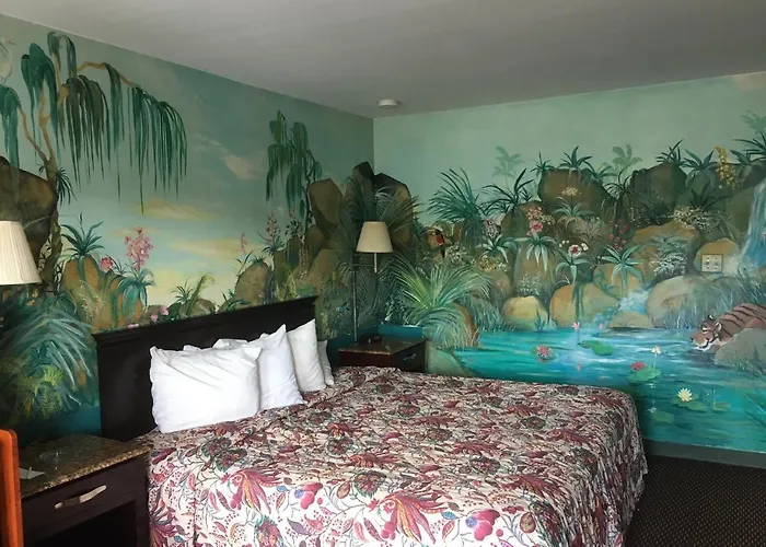 Pine Hill Motels