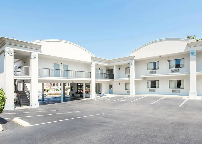 Clayton Dog Friendly Hotels