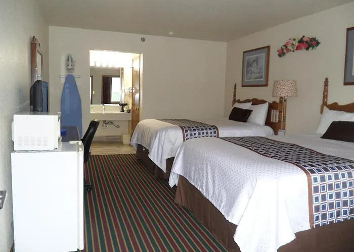 North Webster Motels