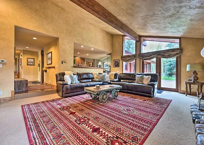 Sun Valley Dog Friendly Lodging and Hotels
